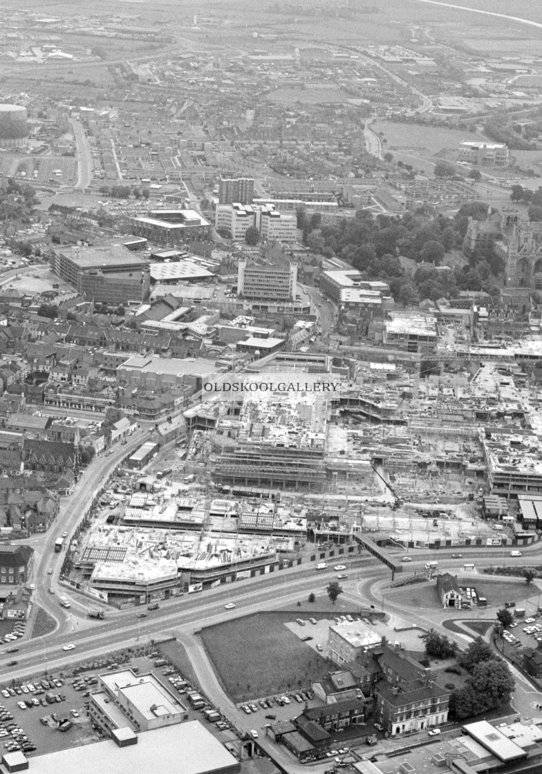 "Great Northern Hotel and Queensgate (1980)" stock image