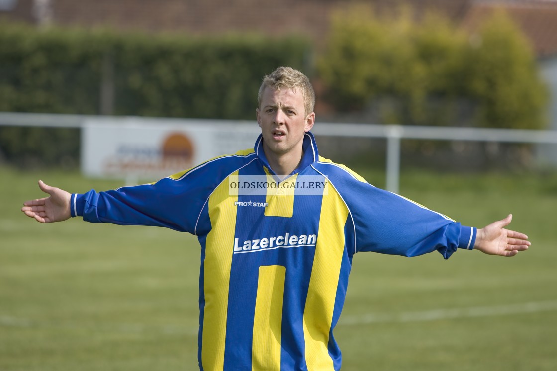 "Netherton United FC v AMP Royal Oak FC (2005)" stock image