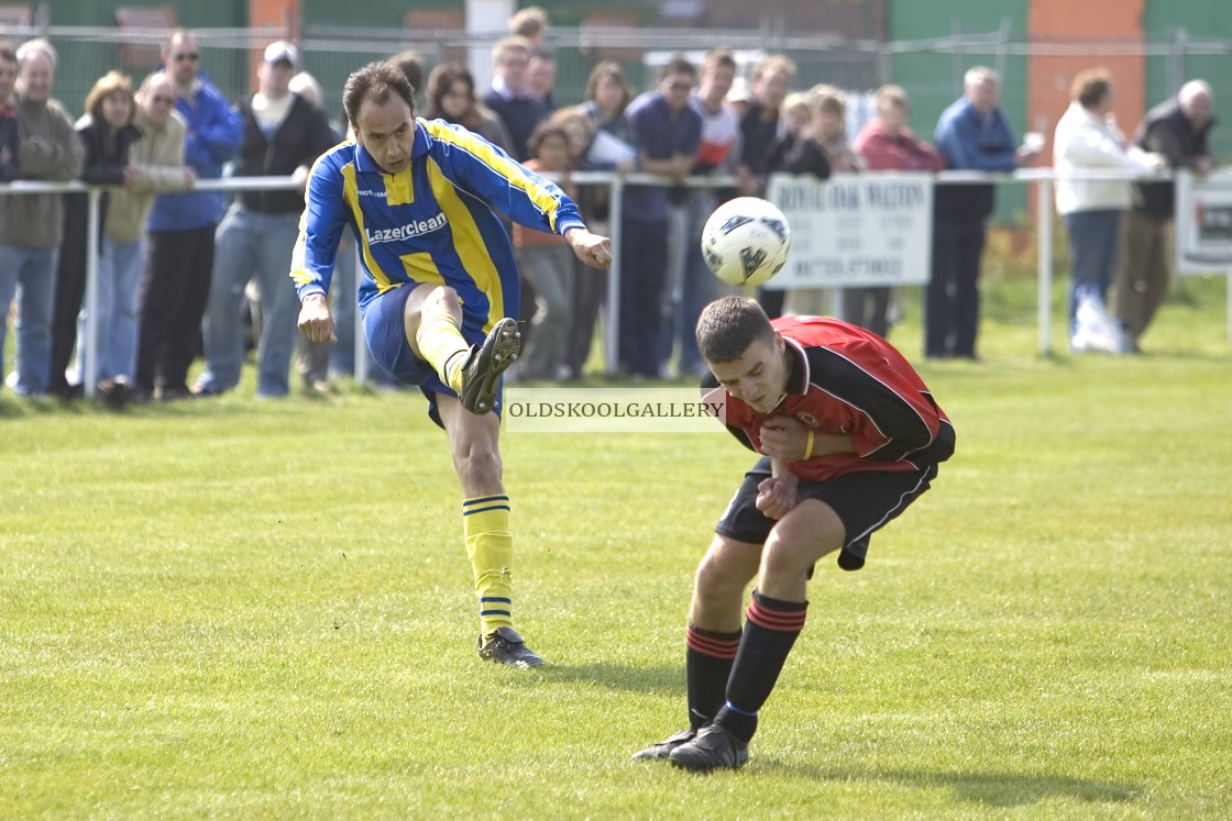 "Netherton United FC v AMP Royal Oak FC (2005)" stock image