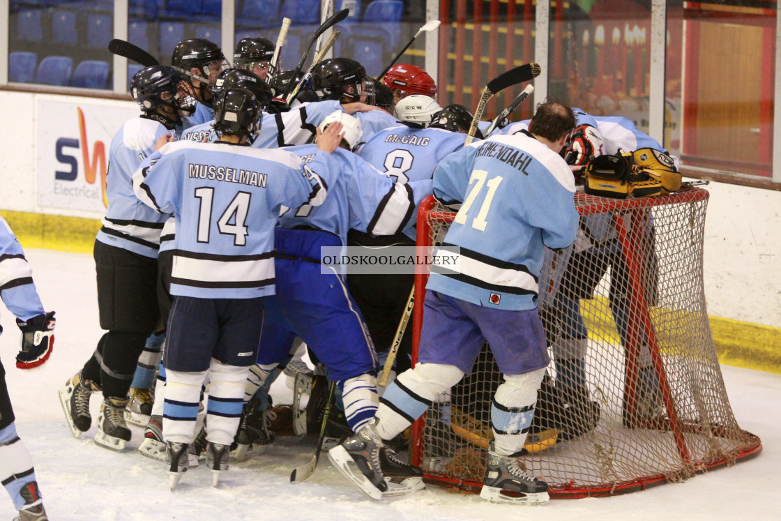 "Varsity Ice Hockey - Cambridge Eskimos v Oxford Vikings (2013)" stock image