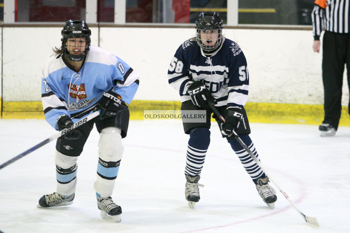 "Varsity Ice Hockey - Cambridge Women v Oxford Women (2013)" stock image