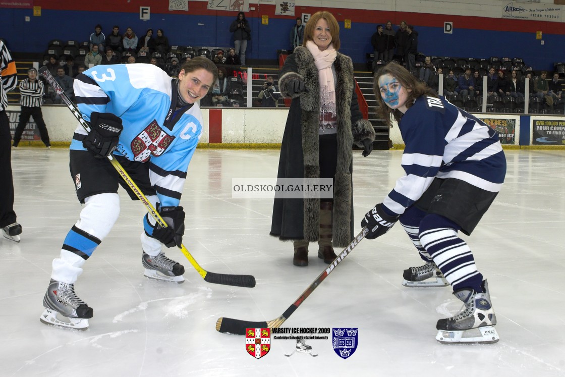 "Varsity Ice Hockey - Cambridge Women v Oxford Women (2009)" stock image