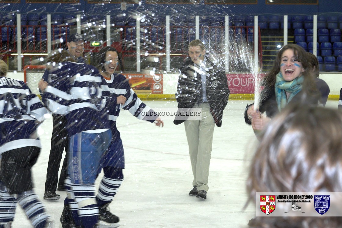 "Varsity Ice Hockey - Cambridge Women v Oxford Women (2009)" stock image