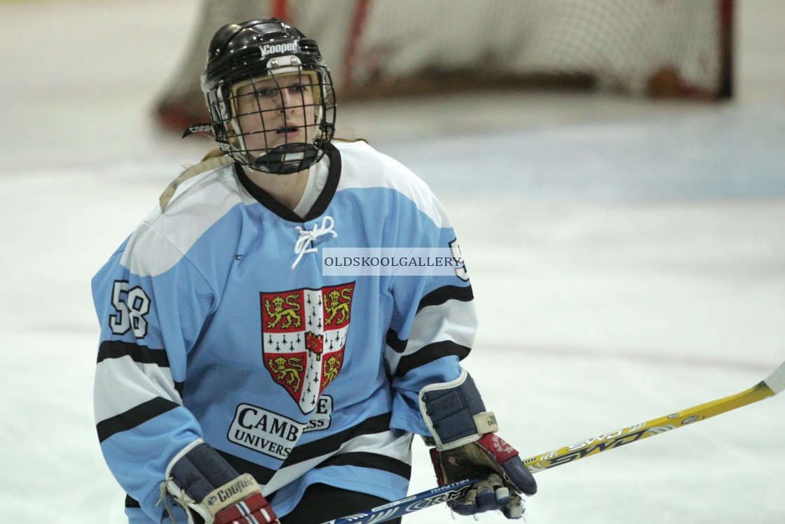 "Varsity Ice Hockey - Cambridge Women v Oxford Women (2011)" stock image