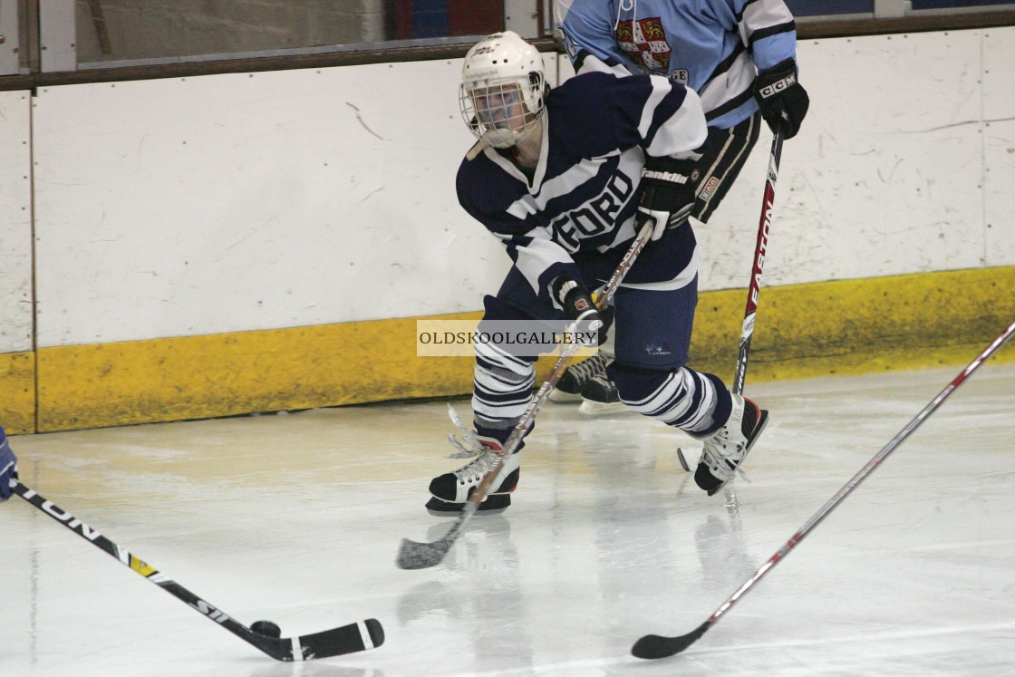 "Varsity Ice Hockey - Cambridge Women v Oxford Women (2011)" stock image