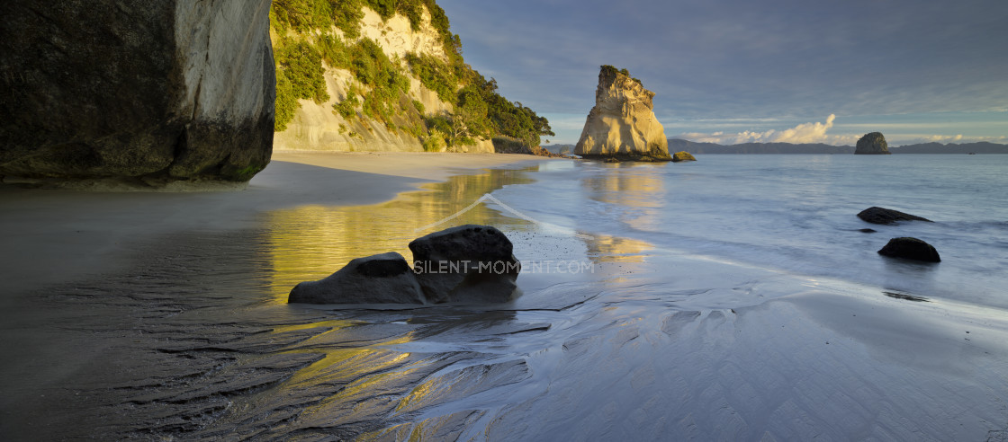 "Cathedral Cove, Hahei, Coromadel Peninsula, Waikato, Nordinsel, Neuseeland" stock image