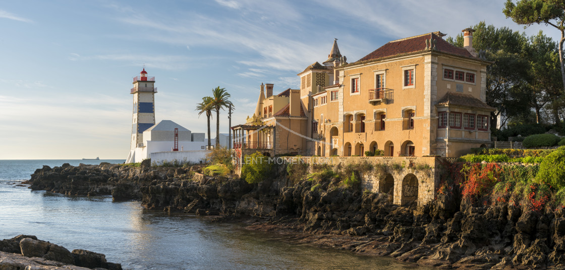 "Leuchtturm am Forte de Santa Marta, Cascais, Portugal" stock image