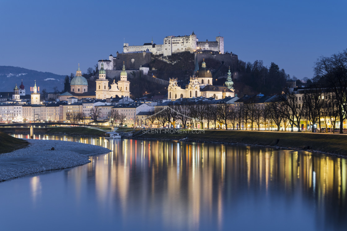 "Stadtzentrum Salzburg und Salzach, Bundesland Salzburg, Österreich" stock image