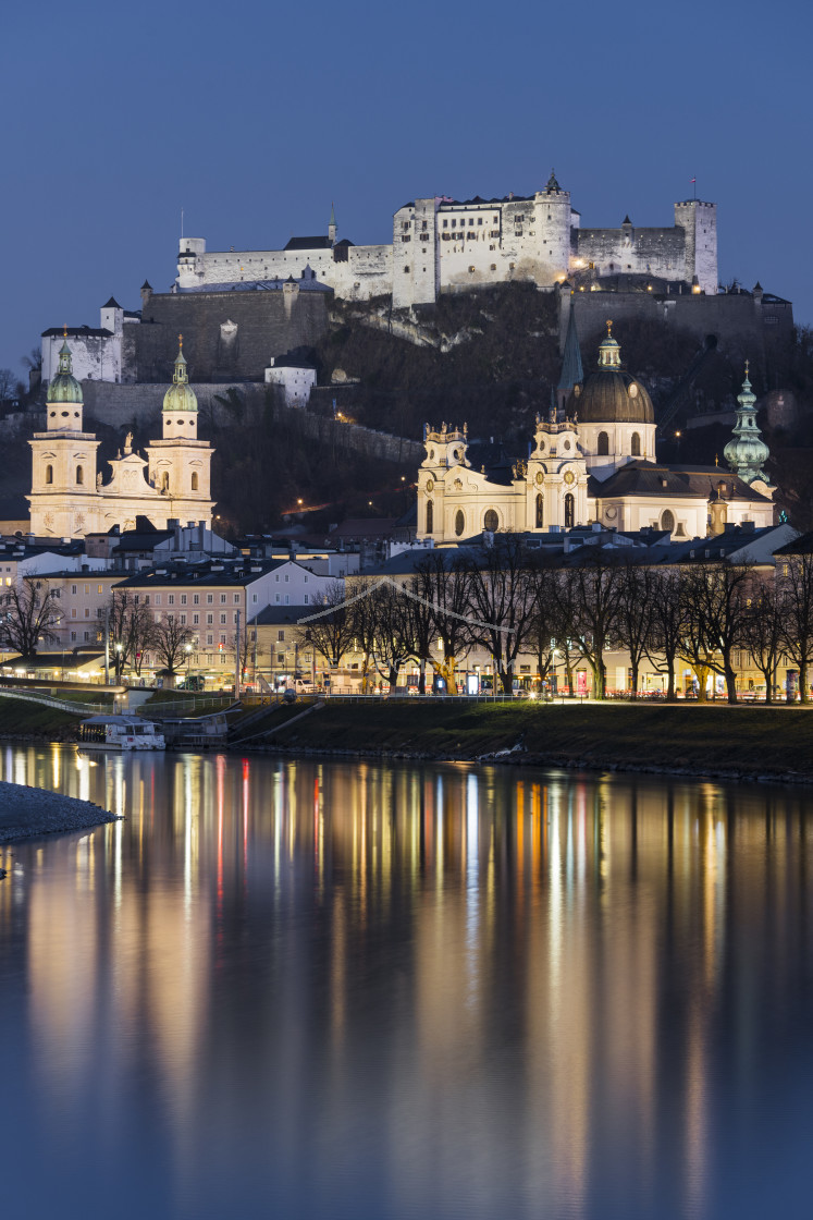 "Stadtzentrum Salzburg und Salzach, Bundesland Salzburg, Österreich" stock image