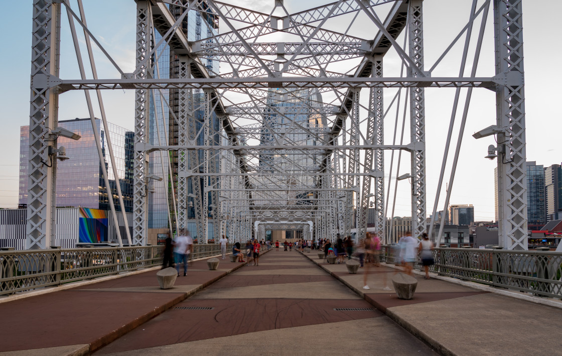 "John Seigenthaler pedestrian bridge or Shelby street crossing as dusk falls..." stock image