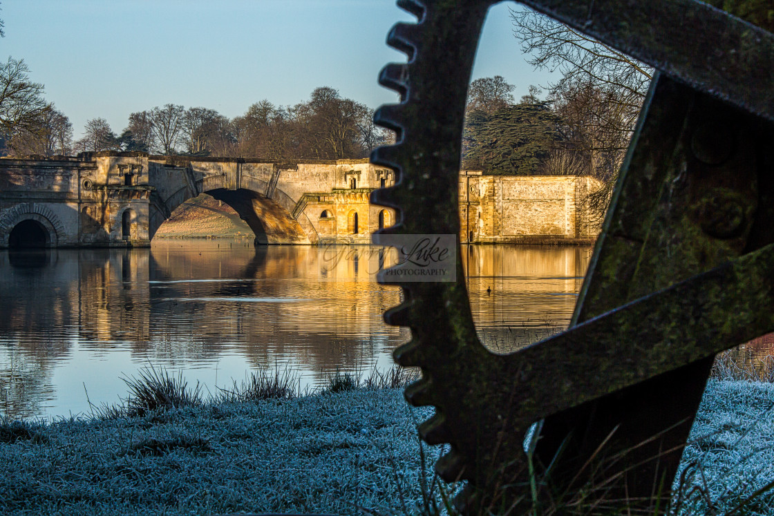 "Blenheim Castle Lake Bridge" stock image