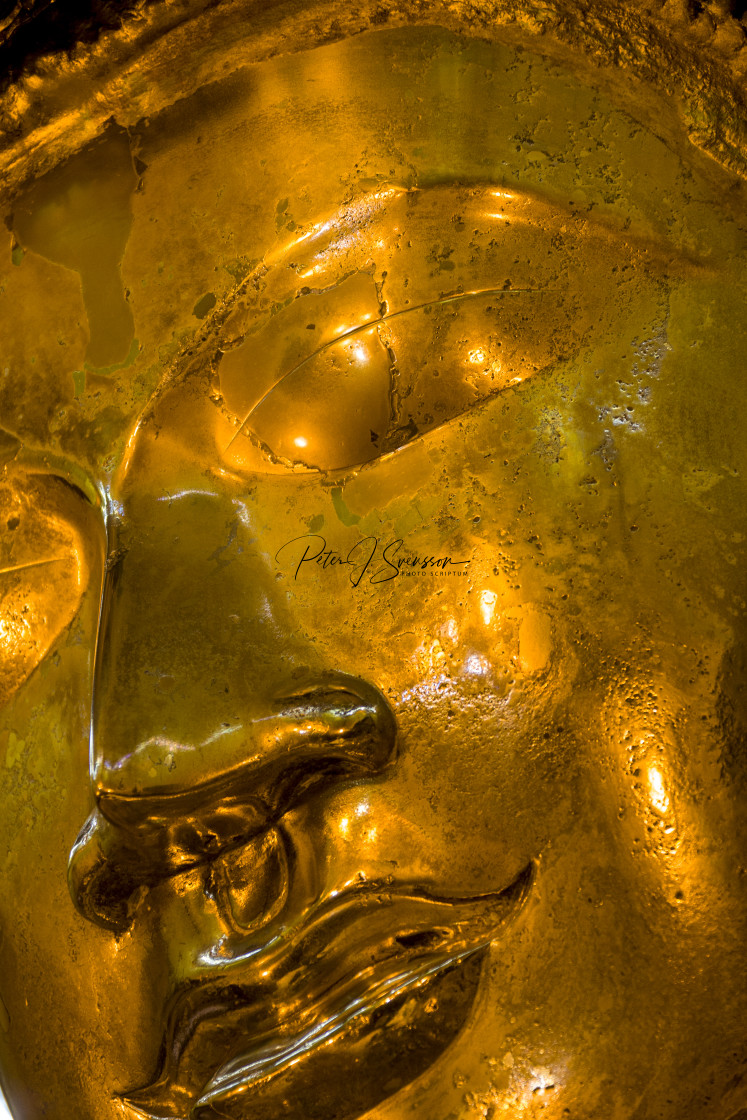 "0199 - Mandalay: close-up of the Maha Muni Buddha - there is more gold in Myanmar than in any European bank." stock image