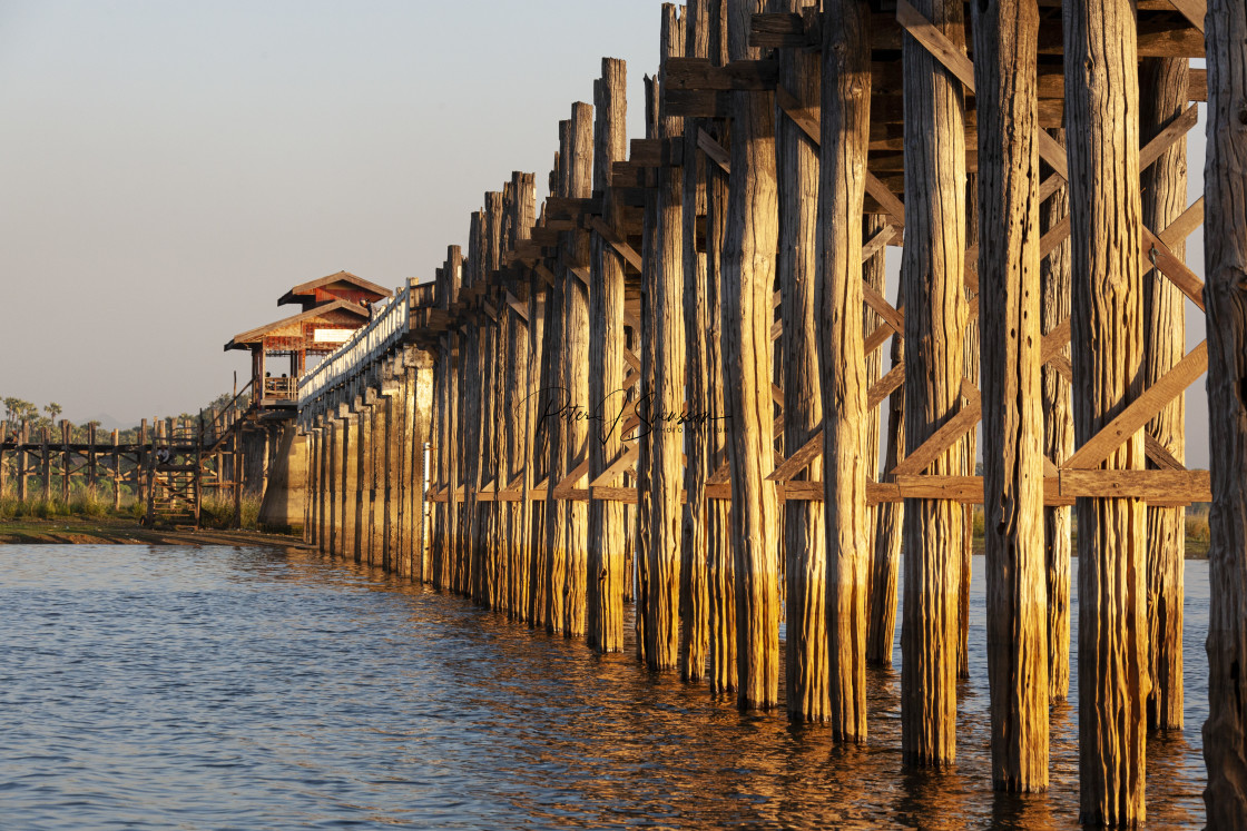 "0355 - Myanmar, Amarapura: U-Bein bridge, the angle of the bridge" stock image