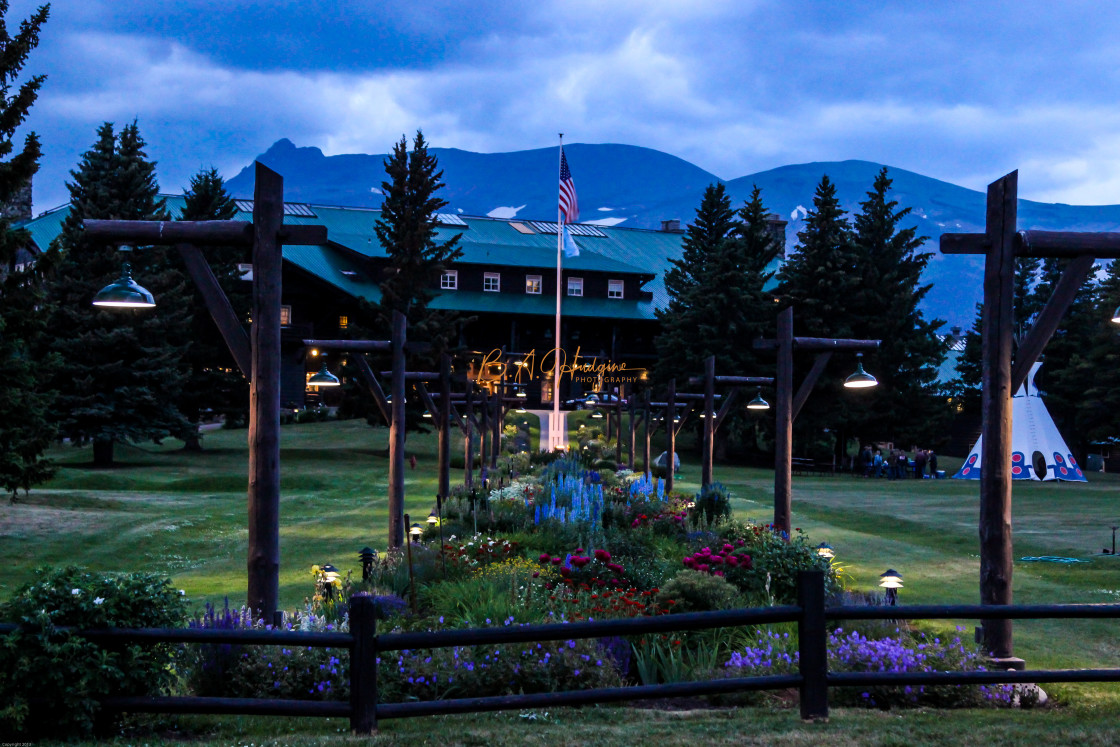 "Glacier Lodge" stock image