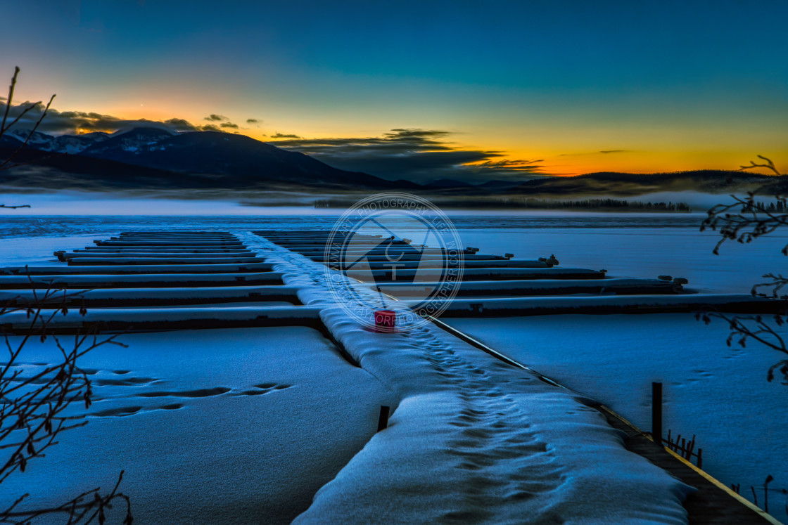 "travel-rocky mountain national park-sunrise-granby" by Chuck Taylor - £77.82 "travel-rocky mountain national park-sunrise-granby" stock image