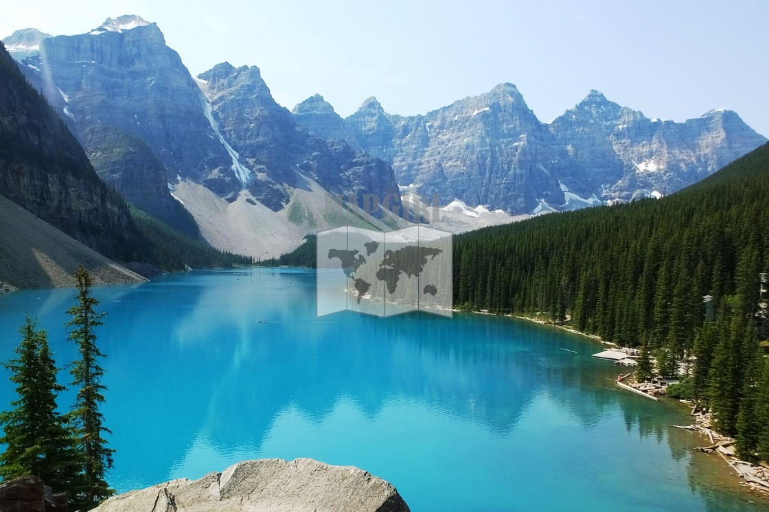 "Moraine Lake Viewpoint" stock image