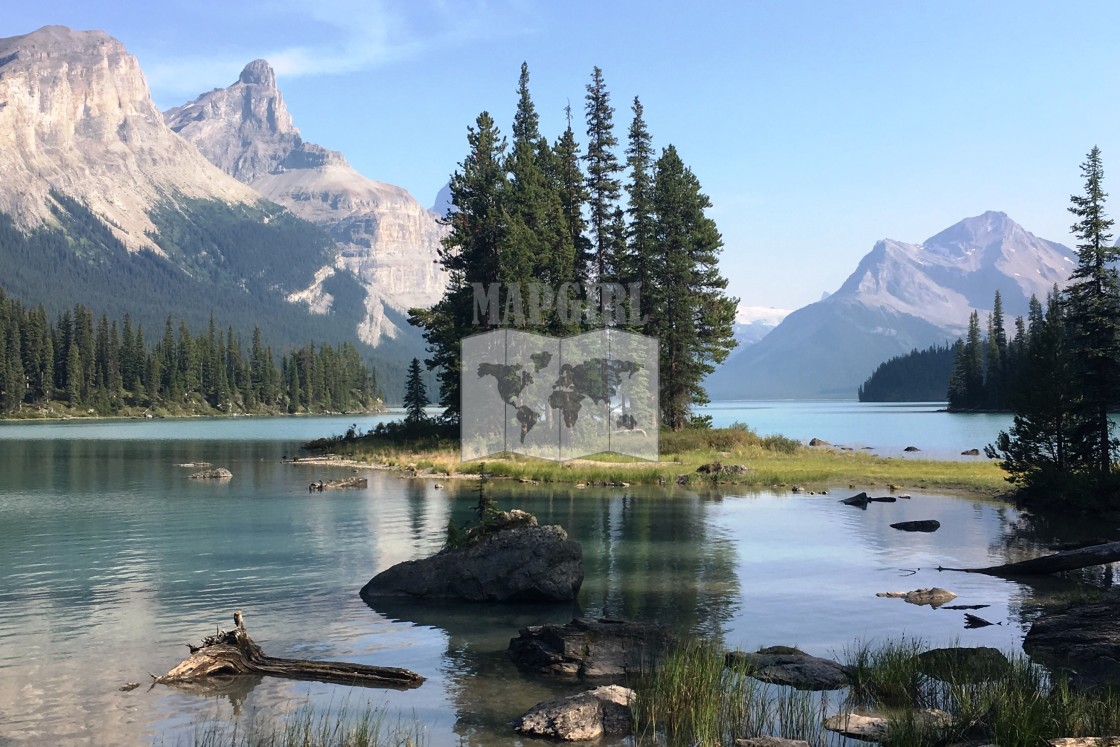 "Spirit Island Maligne Lake" stock image