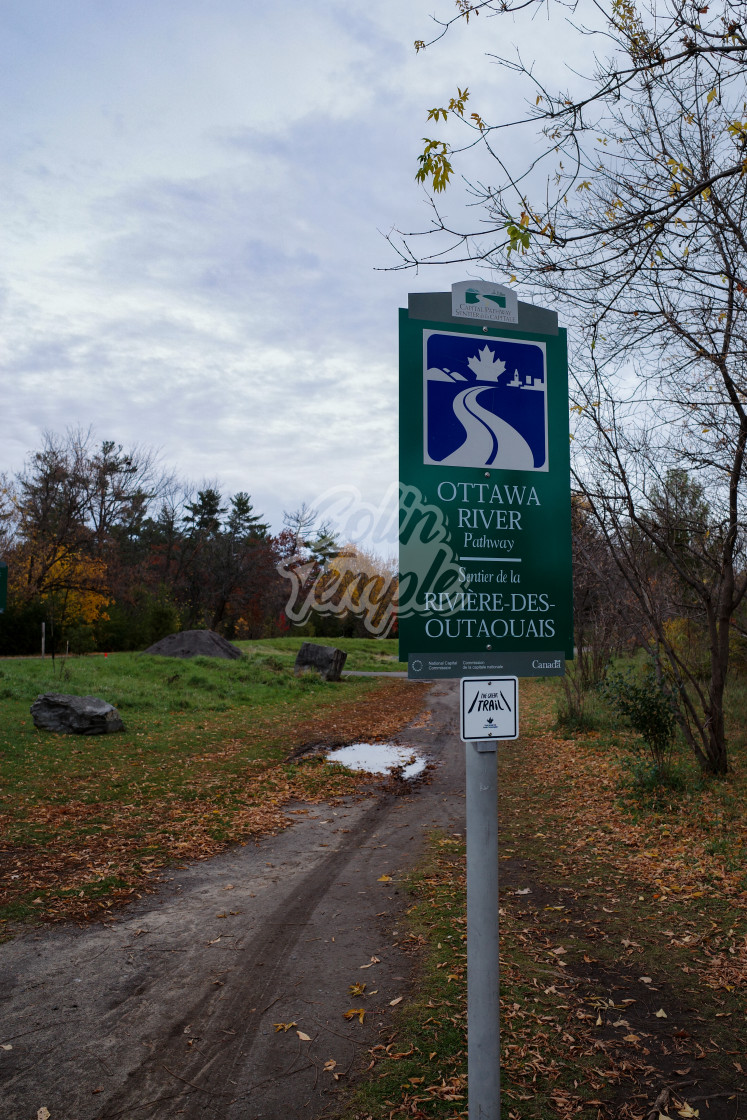 "Ottawa River Pathway on the Great Trail" by Colin Temple - £4.04 "Ottawa River Pathway on the Great Trail" stock image