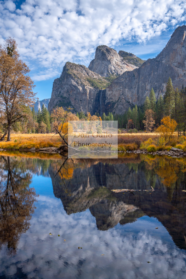 "Yosemite Valley Reflection (colour)" stock image