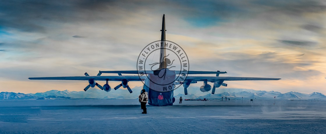 "NZRAF C130h Hercules - Phoenix Ice Runway - Antarctica" stock image