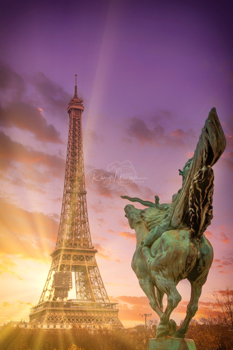 "Eiffel Tower from Bir-Hakeim metal bridge in the morning" by Remy Musser Premium Collection - £10.00 "Eiffel Tower from Bir-Hakeim metal bridge in the morning" stock image