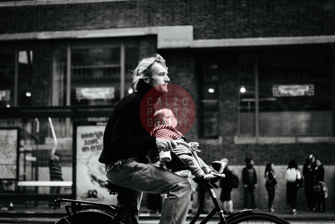 "Heading Home - Black & White Edition" by Calzo - £7.00 "Heading Home - Black & White Edition" stock image