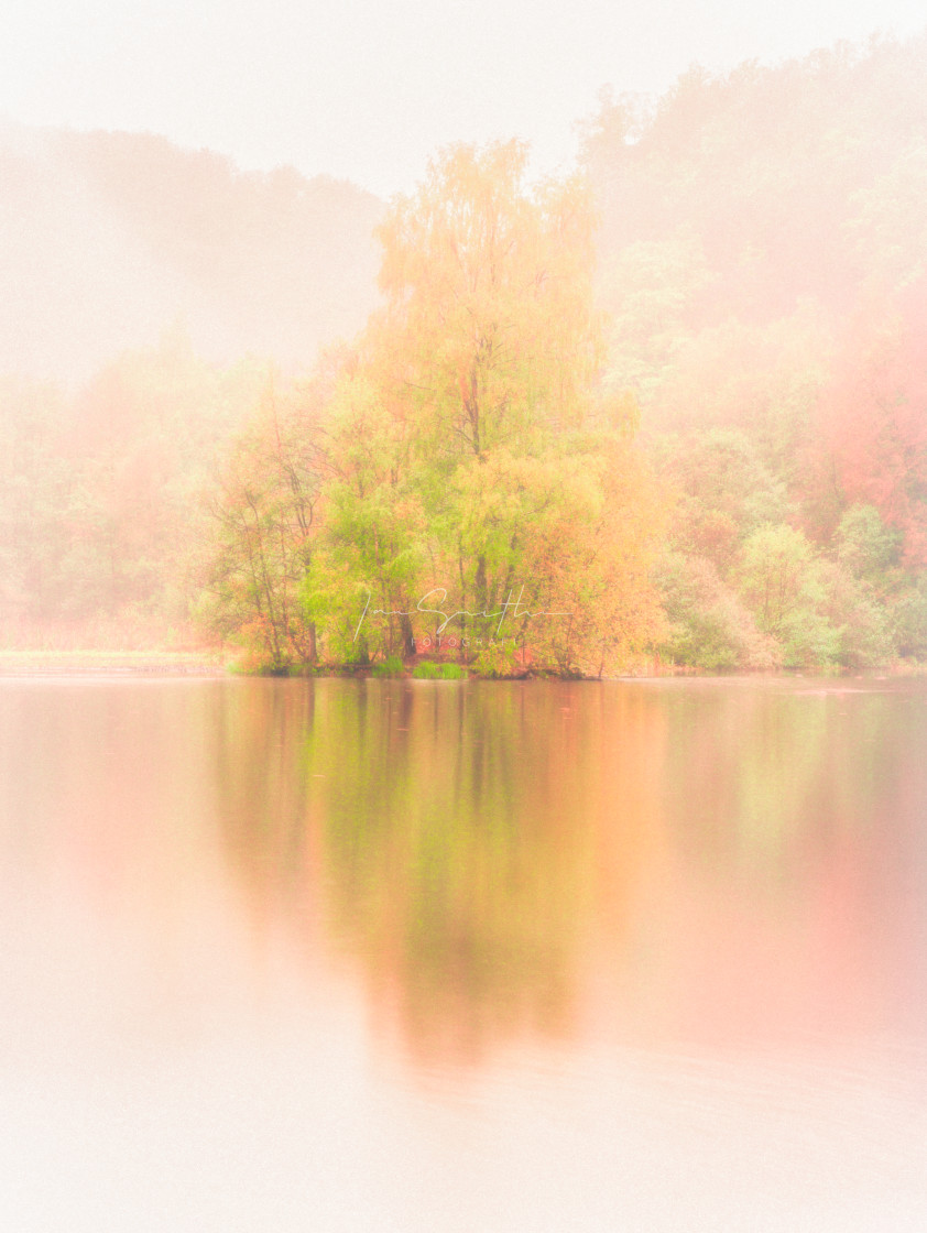 "Tones of Autumn" by Ian Smith Foto - £15.00 "Tones of Autumn" stock image