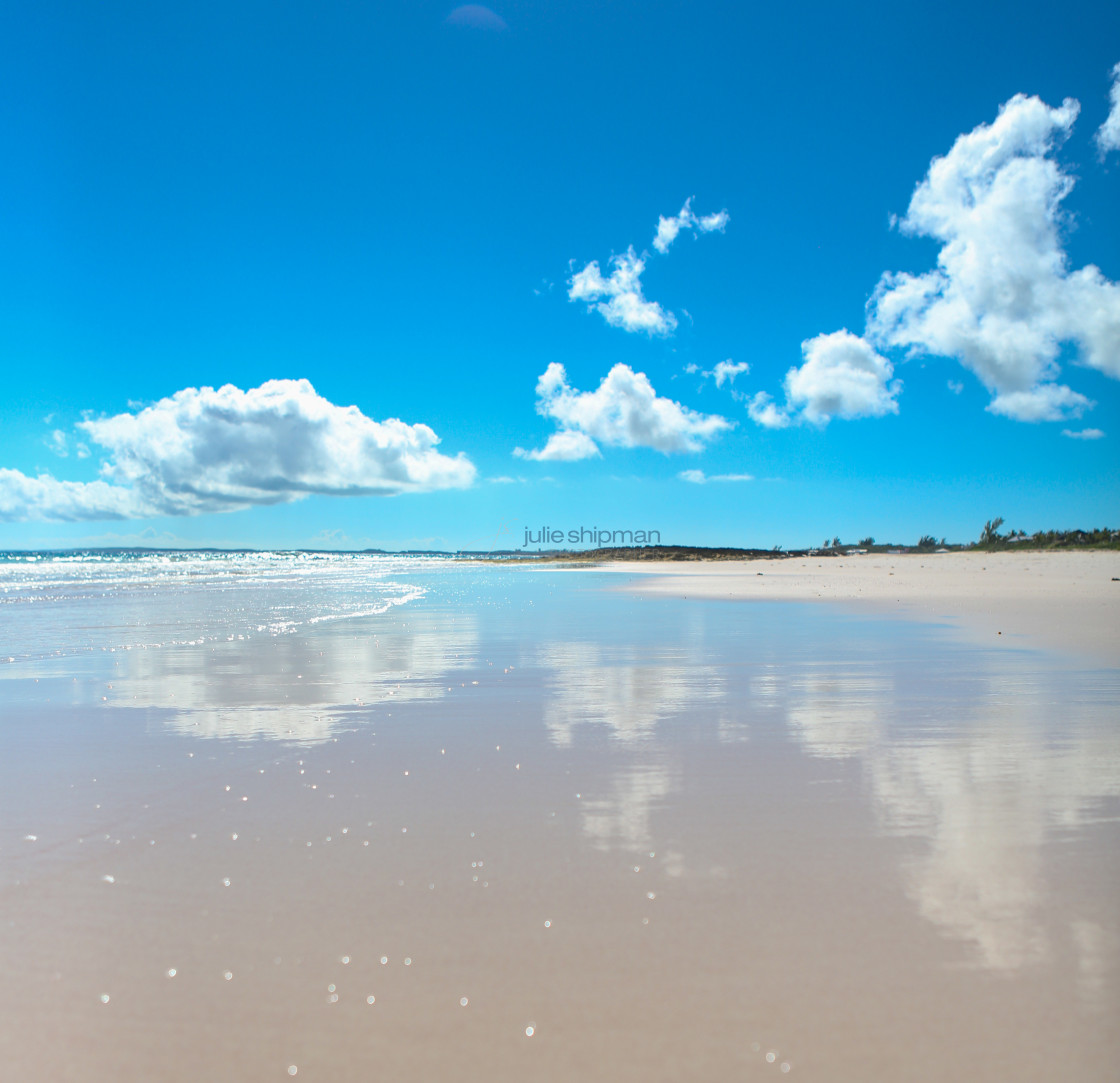 "The pink sands beach on a beautiful sunny day in Harbor Island." stock image