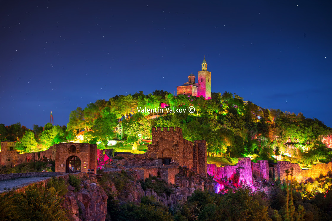 "Tsarevets Fortress in Veliko Tarnovo in a beautiful summer night" stock image