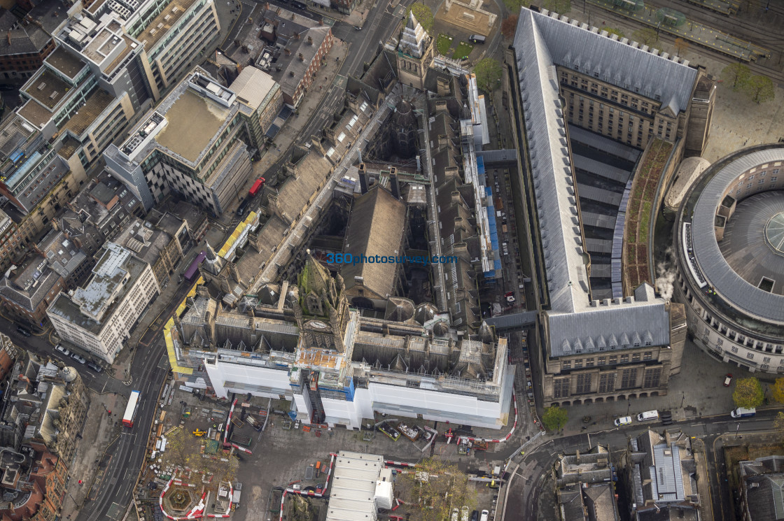 "Manchester Town Hall aerial photo 201105 6" stock image