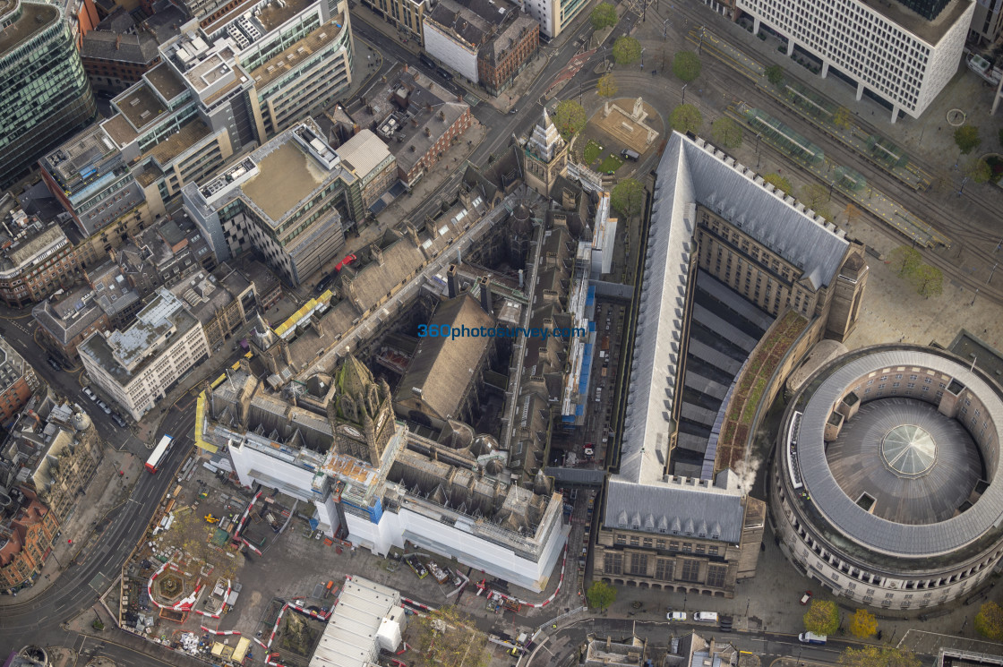 "Manchester Town Hall aerial photo 201105 6" stock image