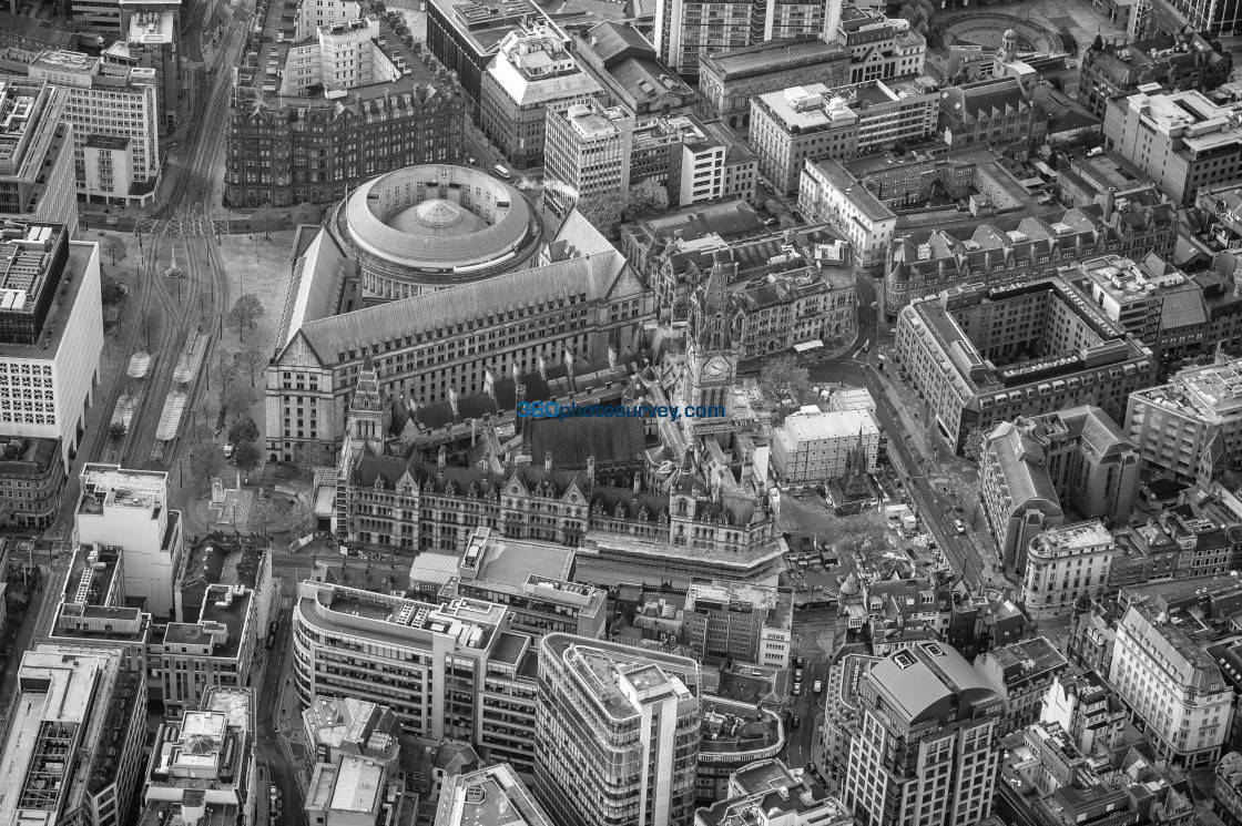 "Manchester Town Hall aerial photo 201105 6" stock image