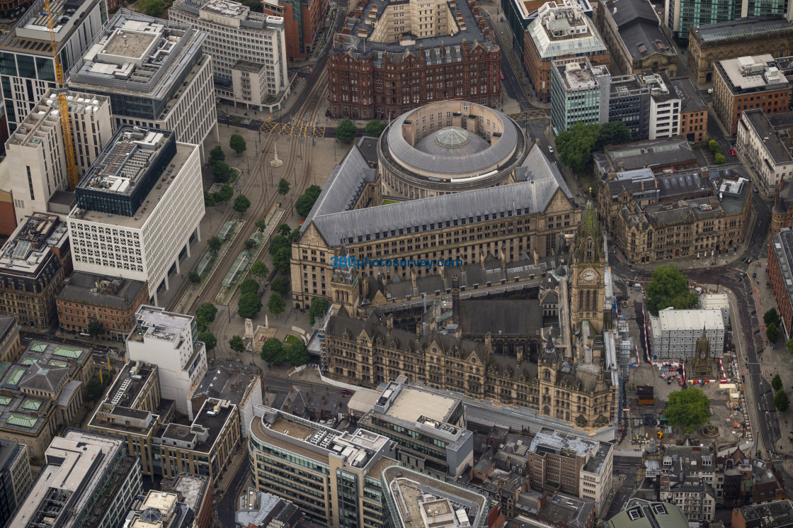 "Manchester Town Hall aerial photo 200726 9" stock image