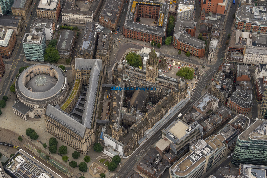 "Manchester Town Hall aerial photo 200919 46" stock image