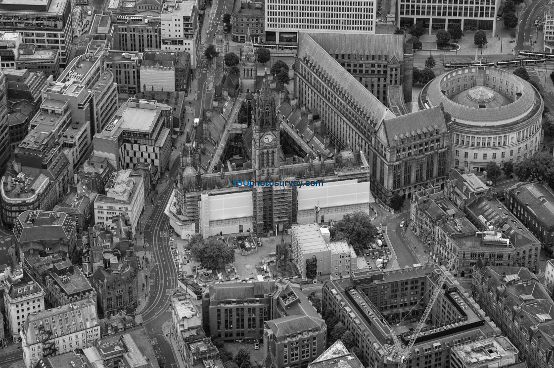 "Manchester Town Hall aerial photo 200919 46" stock image