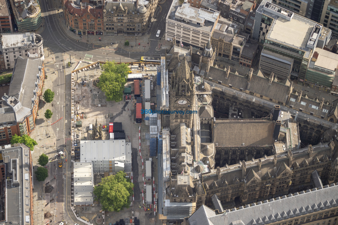 "Manchester Town Hall aerial photo 200622 6" stock image