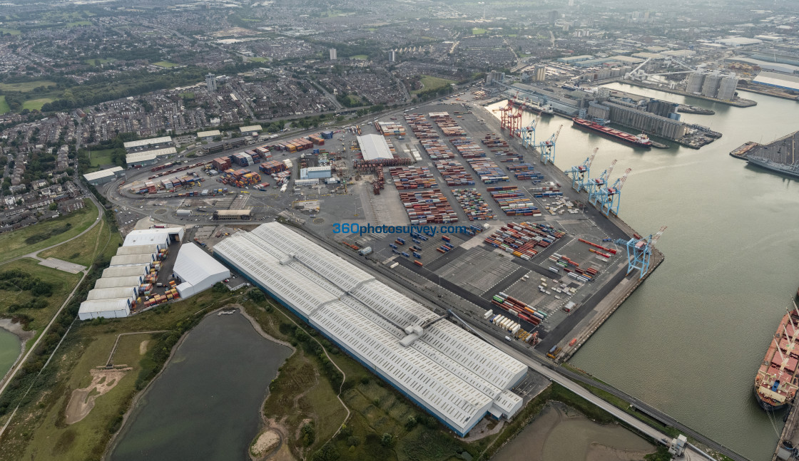 "Liverpool aerial photo docks on strike 220922 4" stock image