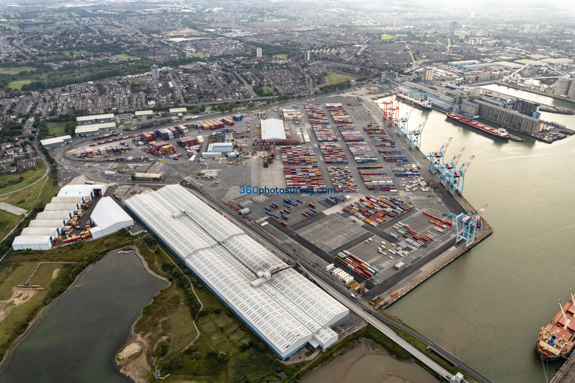 "Liverpool aerial photo docks on strike 220922 4" stock image