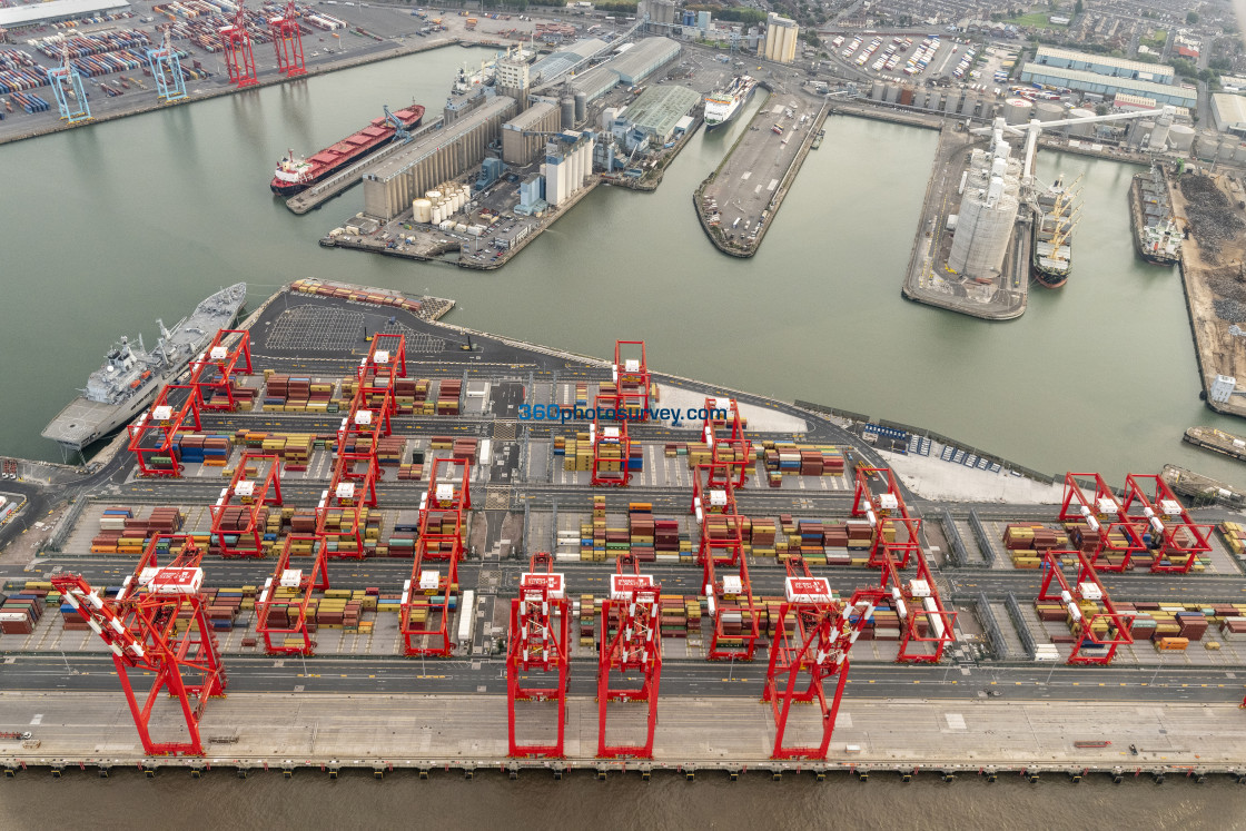 "Liverpool aerial photo docks on strike 220922 4" stock image