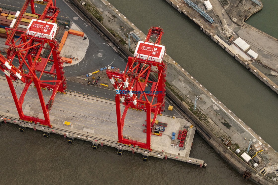 "Liverpool aerial photo docks on strike 220922 4" stock image