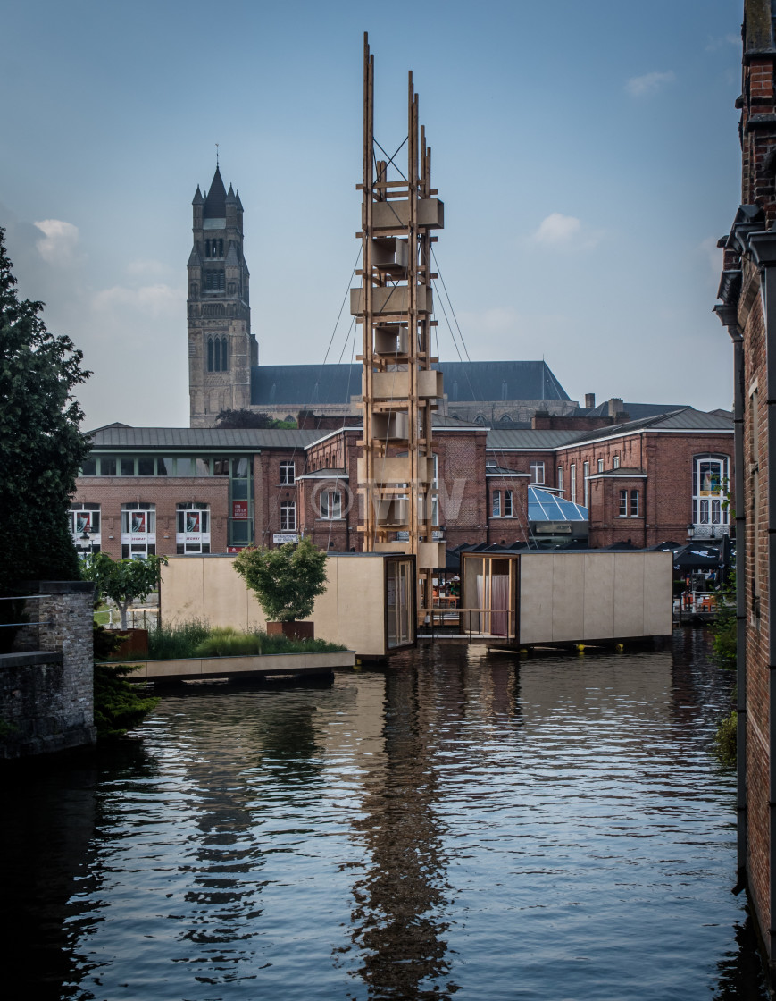 "Modern Sculpture + Holy Saviour Cathedral" stock image