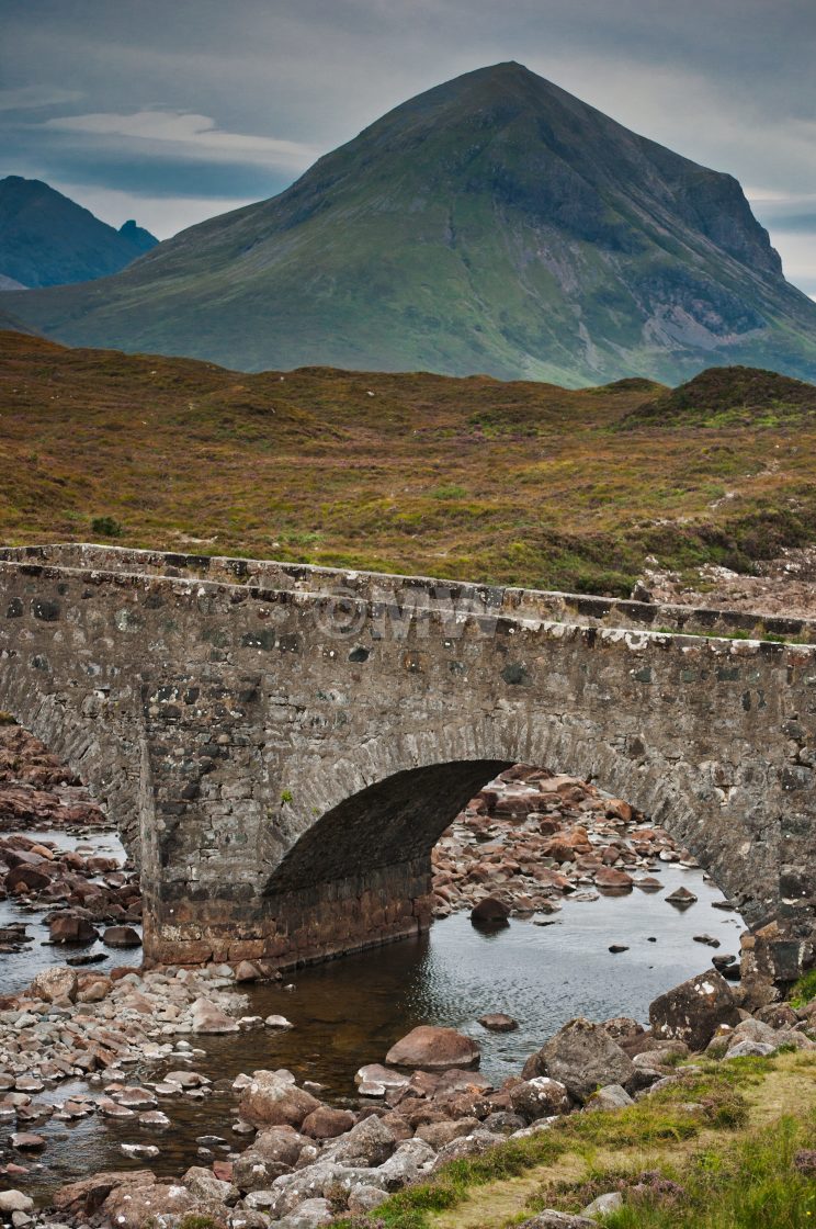 "Old Bridge & Cuillin Hills" stock image