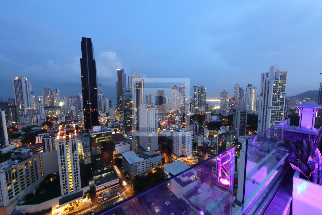 "excelente toma aérea del área bancaria de Panamá" stock image