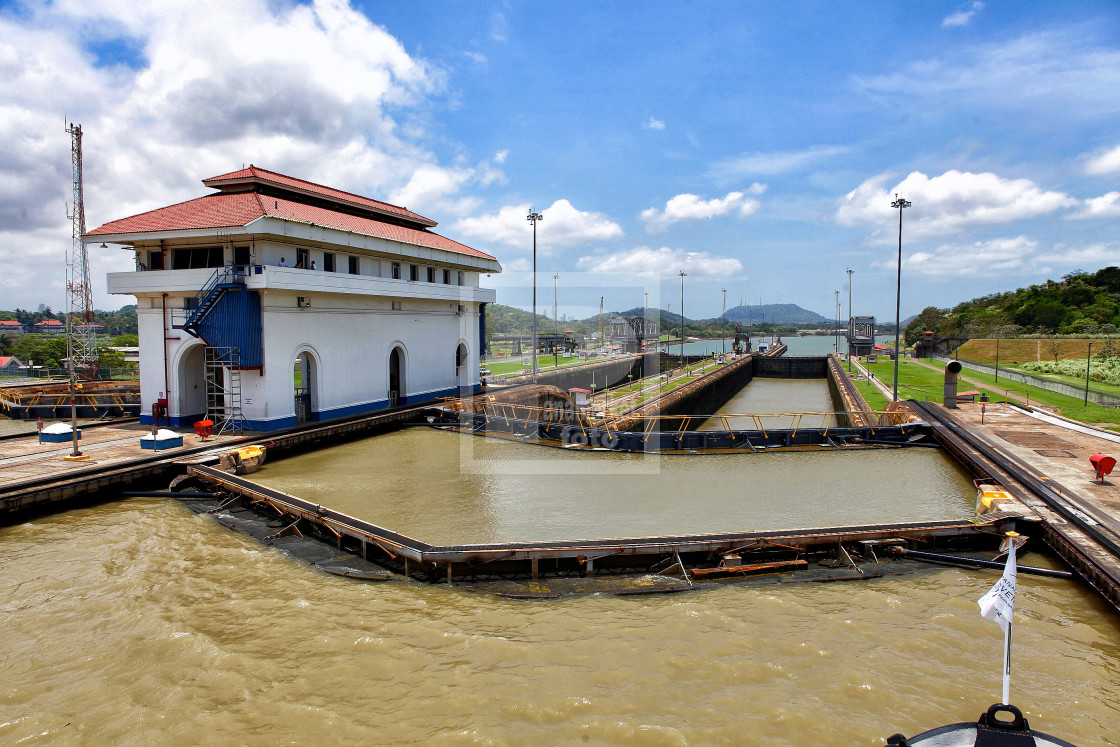 "Exclusas del Canal de Panamá" by Panamarketphoto - $50.80 "Exclusas del Canal de Panamá" stock image