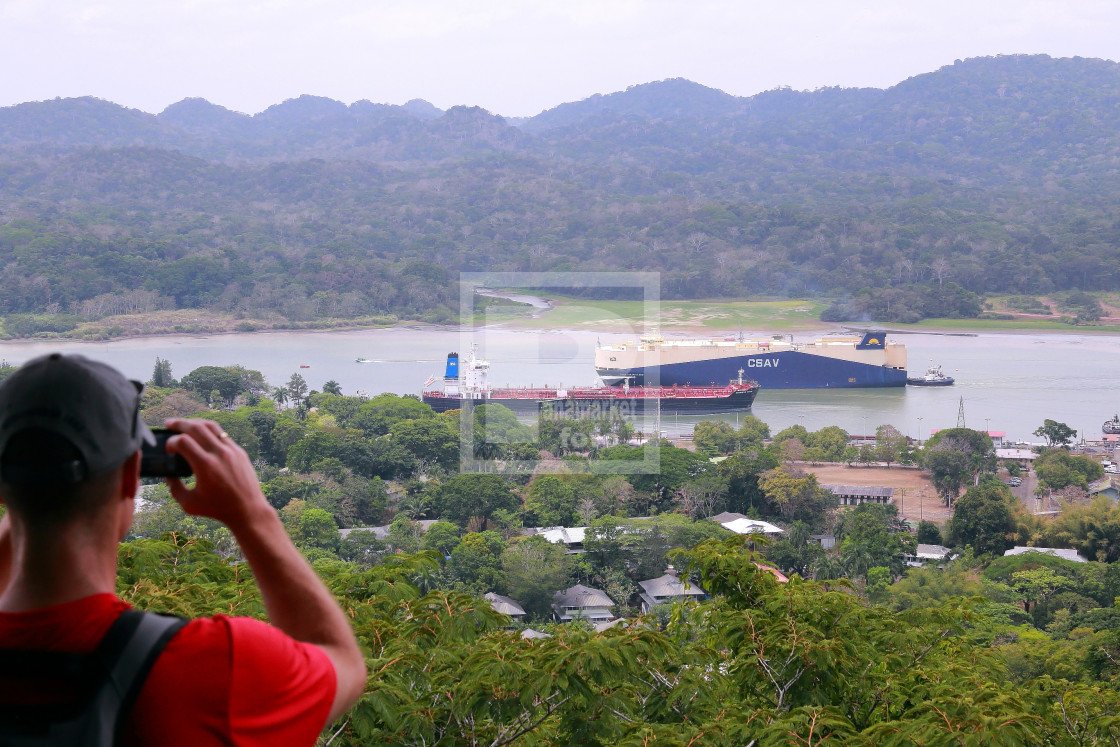 "Barco en el Canal de Panamá" by Panamarketphoto - $38.10 "Barco en el Canal de Panamá" stock image