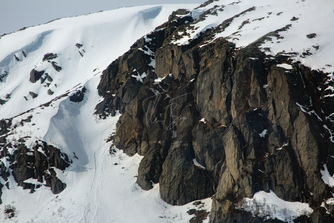 "Mountain in winter-suit" stock image