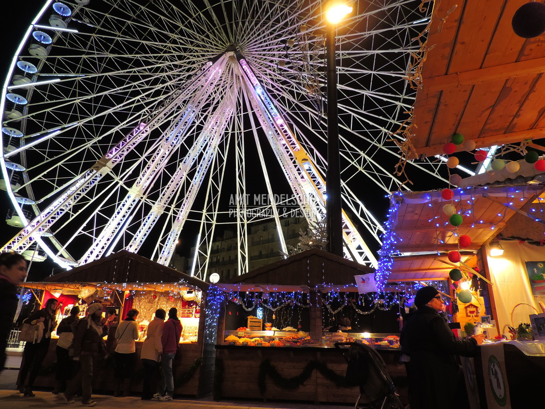 "The wheel dominate the xmas market" stock image