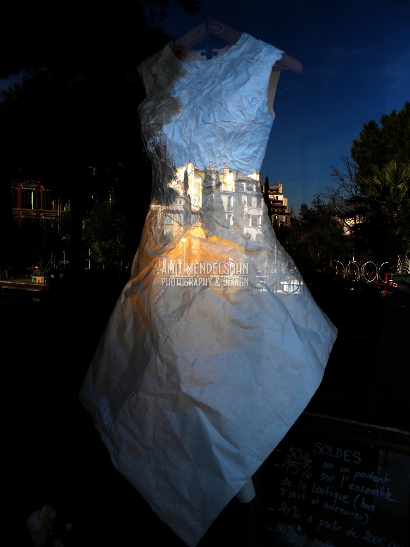 "The paper dress" stock image