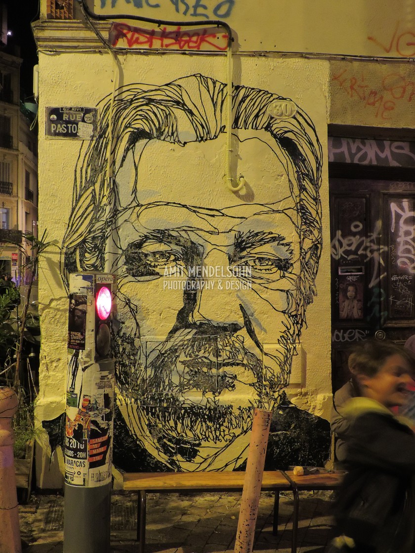 "Mural Marseille - Julian assange - cours Julien" stock image