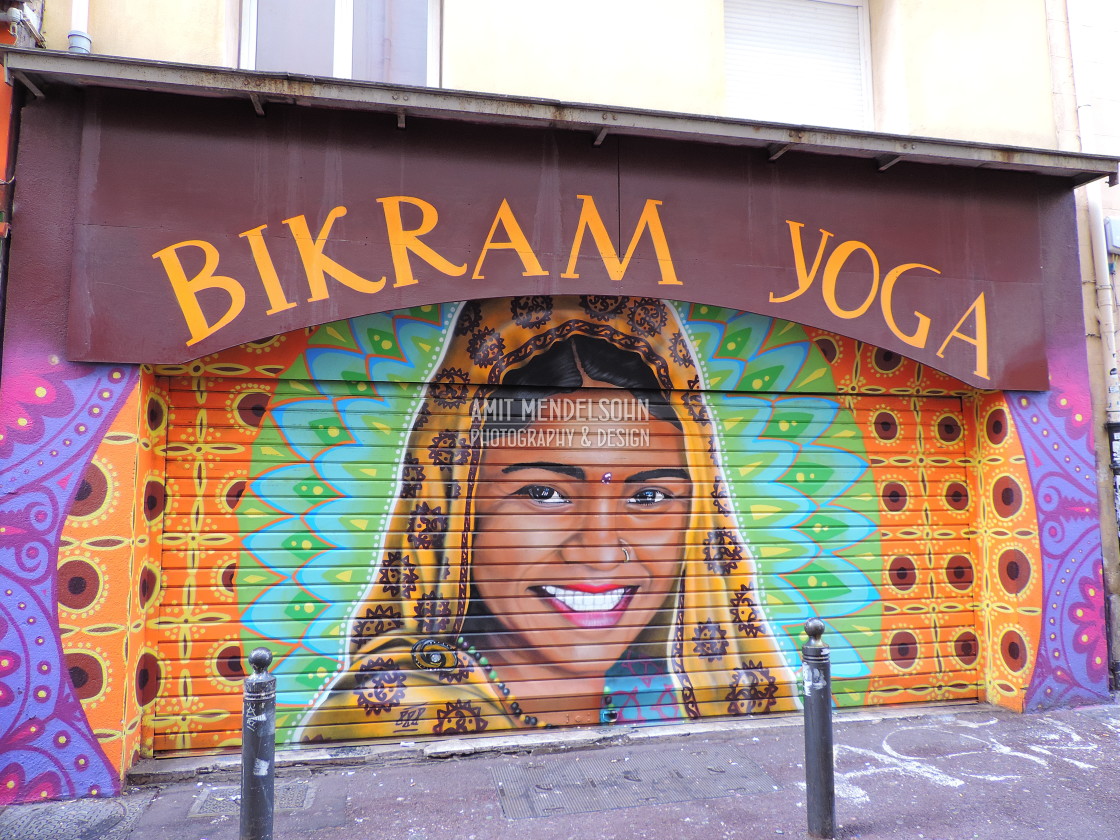 "Mural Marseille - shutter - cours julien" stock image